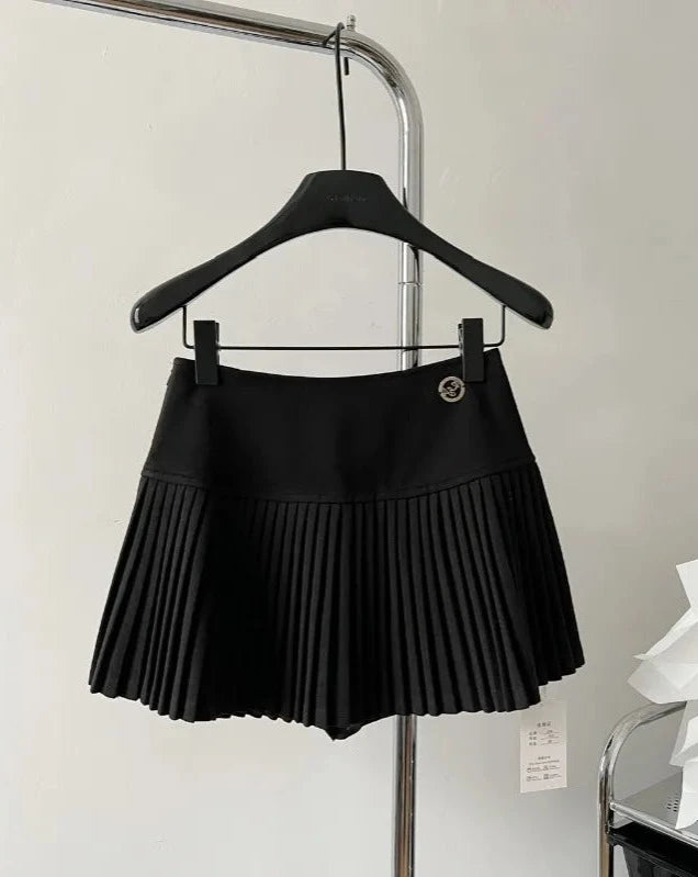 women's pleated mini skirt