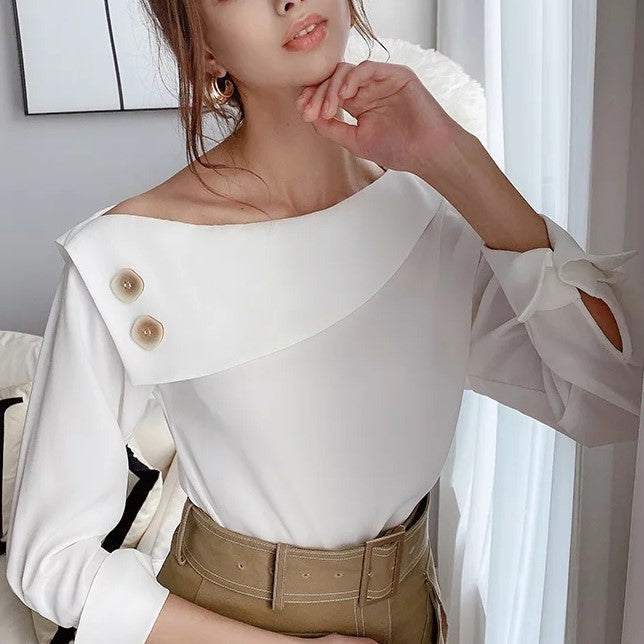 DUCHESS Turn Down Collar Blouse